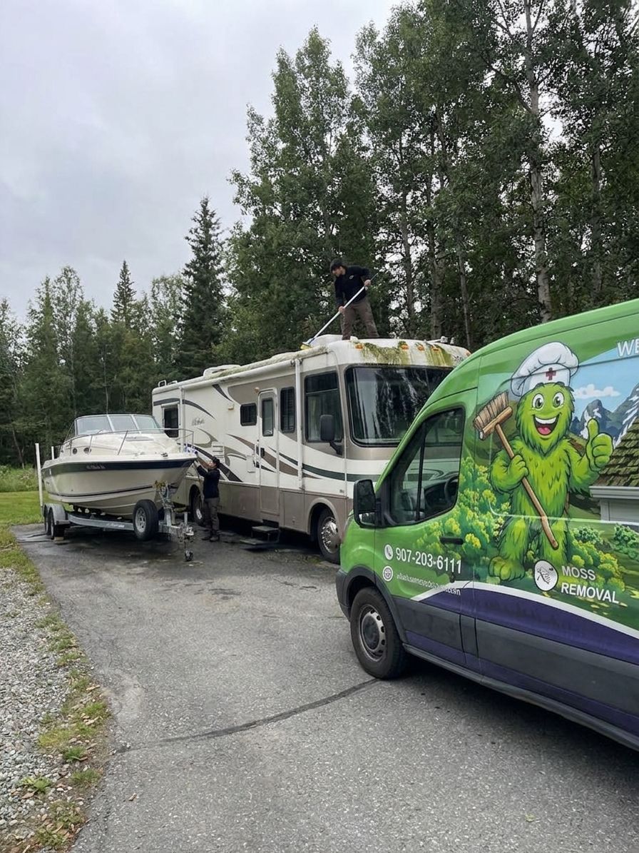 Moss and algae removal for RVs and boats